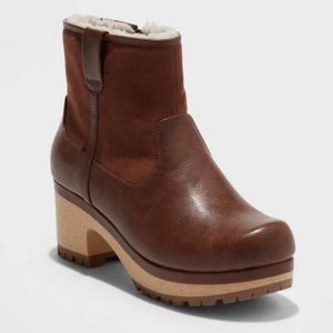 ✨NEW Universal Thread Fawn clog boot - brown ✨